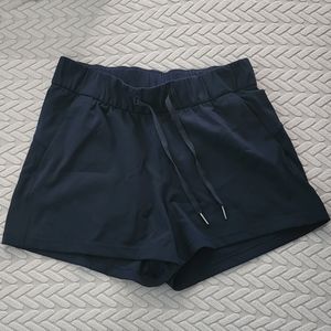 Lululemon On The Fly Short 2.5"